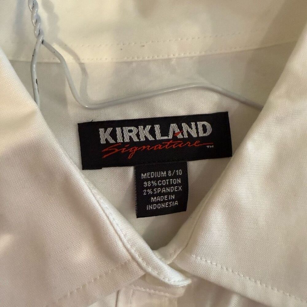 Beautiful Kirkland Costco women’s button down white blouse size medium (8/10) - Picture 3 of 3